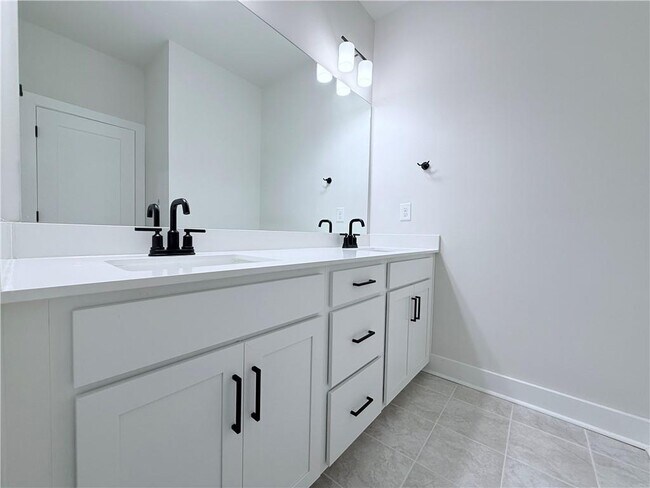 Building Photo - 4395 Declan Dr