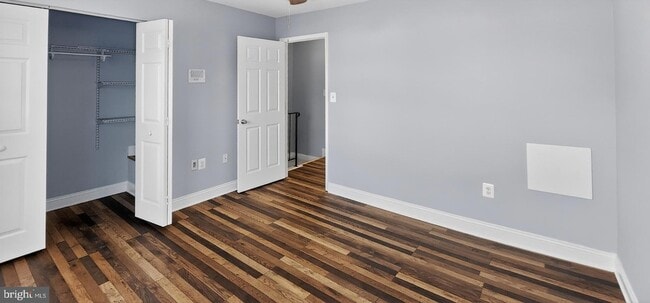 Building Photo - 483 Arwell Ct