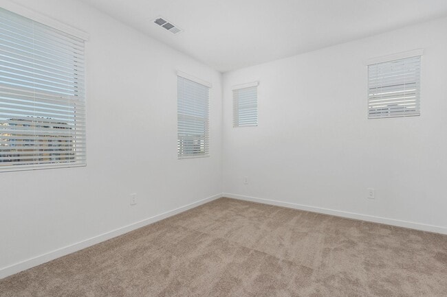 Building Photo - Modern Detached Home in Gated Nuvo Parkside