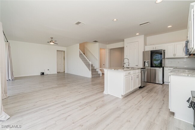 Building Photo - 2656 Sunvale Ct