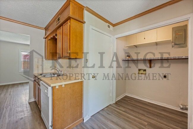 Building Photo - 1753 N Woodrow Ct