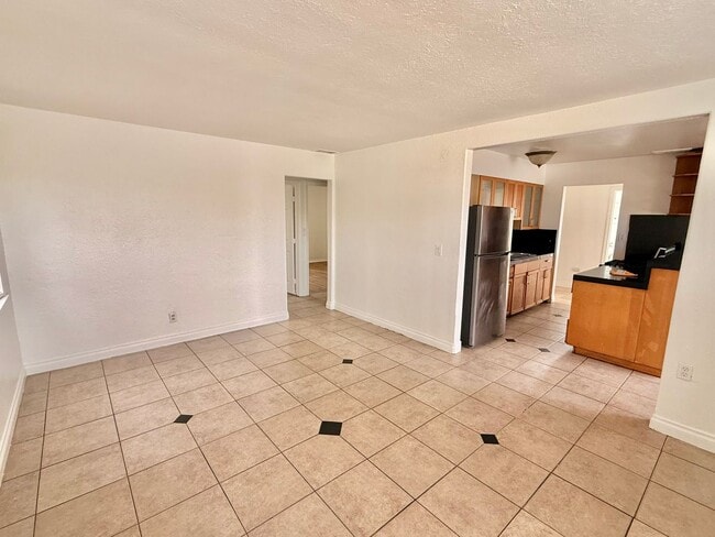 Building Photo - COMING SOON! Spacious 4 Bedroom, 3 Bathroom Home with Driveway