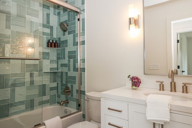 Building Photo - 279 N Richards Ave