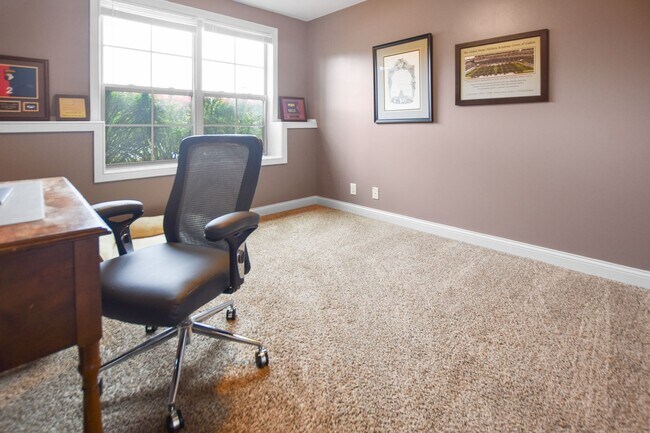 Building Photo - Pet Friendly Four Bedroom with Basement in...