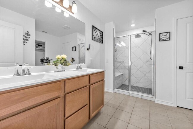 Building Photo - 15836 Selene View