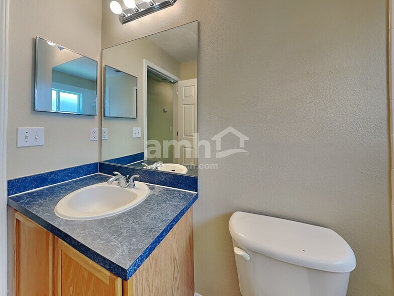 Building Photo - 4409 Country Hills Blvd