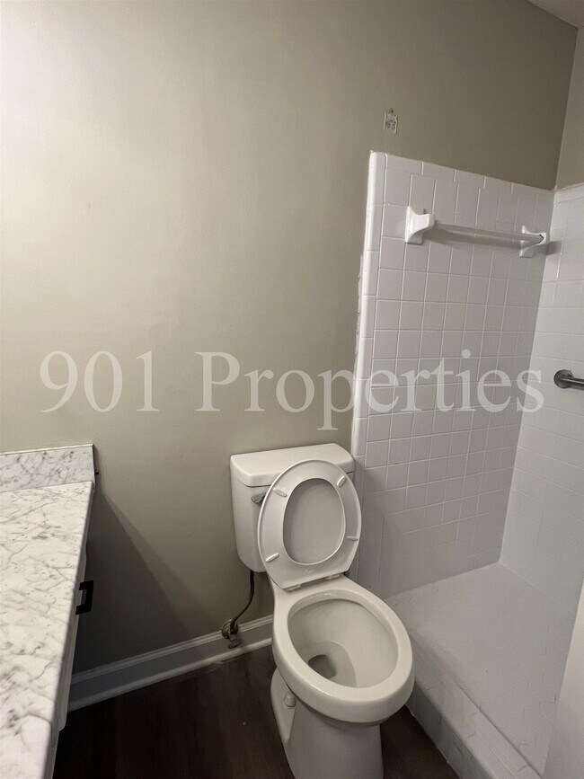 Building Photo - 5140 Longmeadow Cove