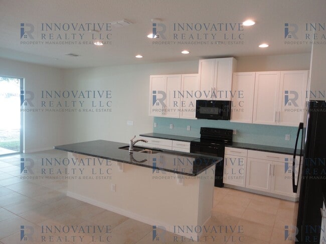 Building Photo - 3BR/2.5BA Town Home in Aloma Trails Commun...
