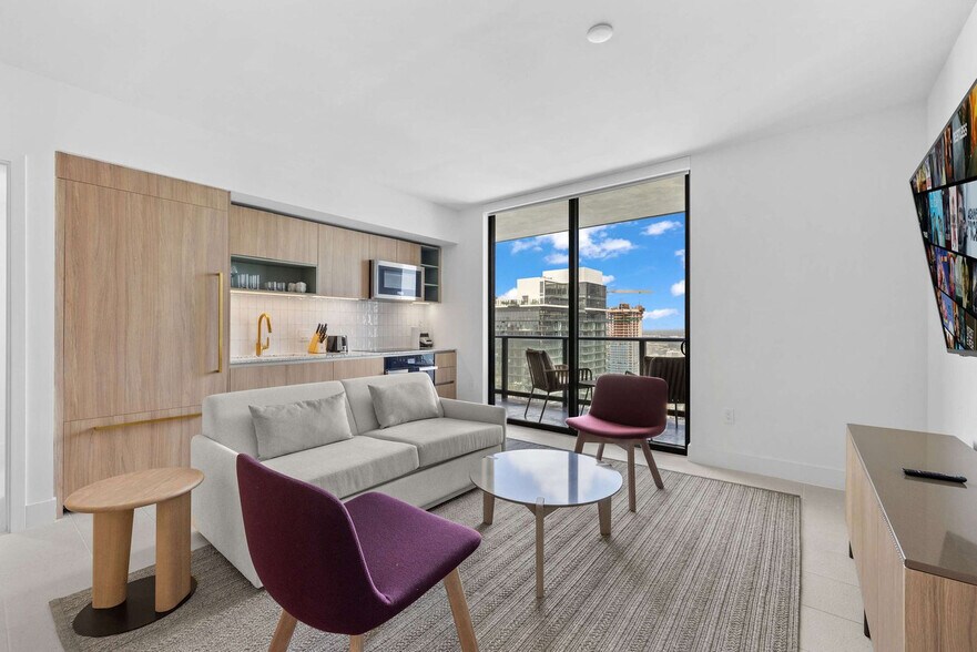 Building Photo - 159 NE 6th St