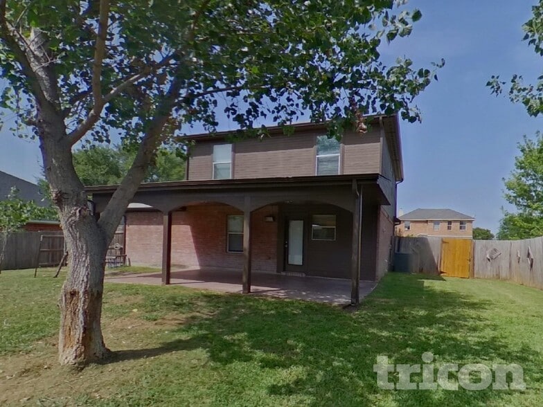 Building Photo - 1625 Emily Ln