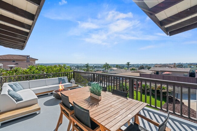 Building Photo - 3640 Princeton Ave