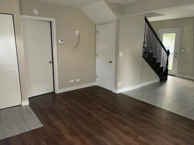 Building Photo - 825 Albert Ave