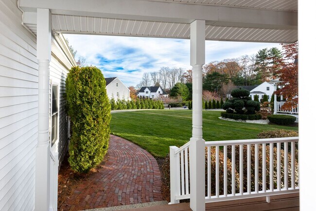 Building Photo - 5 Neff Dr