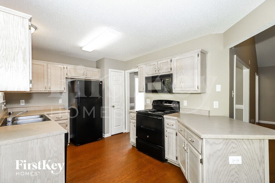 Building Photo - 1390 Beaver Trail Dr