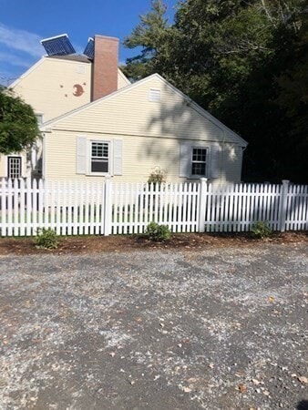 Building Photo - 379 Concord Rd