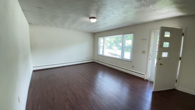 Building Photo - 315 Reynolds Ave