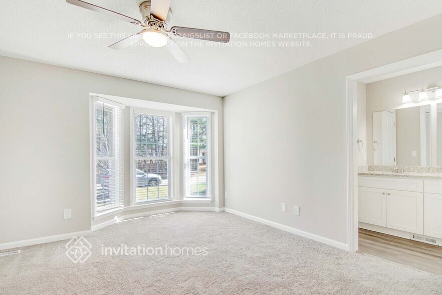 Building Photo - 201 Zircon Ln