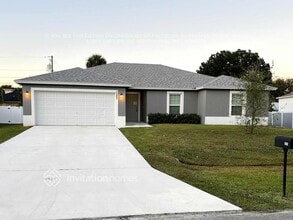 Building Photo - 1207 SW Melrose Ave