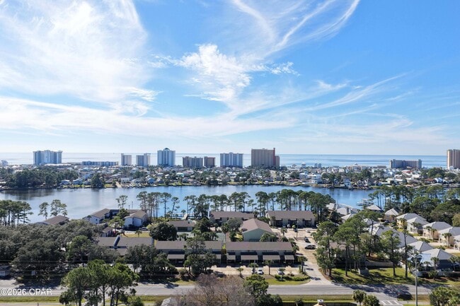 Building Photo - 6903 N Lagoon Dr