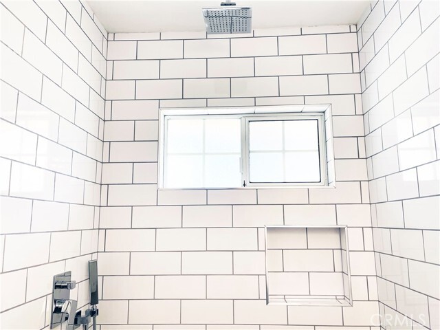 Building Photo - 6221 Glide Ave