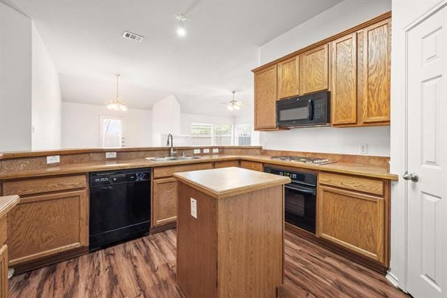 Building Photo - 9880 Wyndbrook Dr