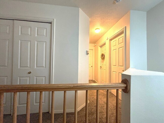 Building Photo - 112 W 1230 N