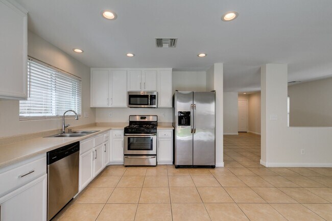 Building Photo - Remodeled 3-Bedroom Home with Loft.