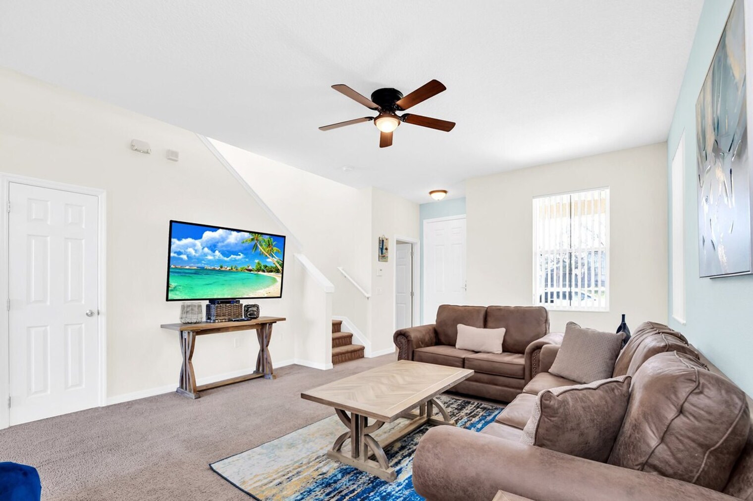 Building Photo - 233 Saddle Ridge Dr