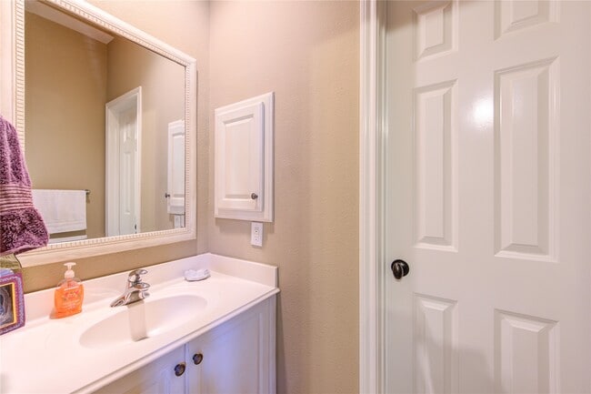 Building Photo - 62 W Mirror Ridge Cir