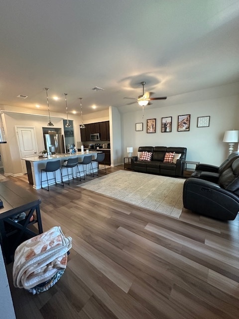 Building Photo - 1021 Laila Ln