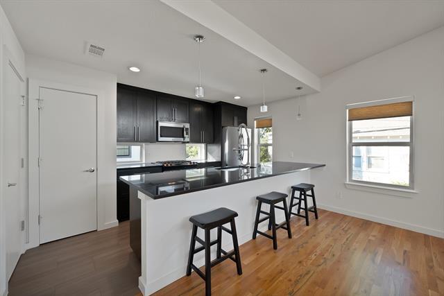 Building Photo - 5841 Oram St