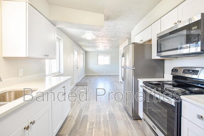 Primary Photo - 34 N Terrace Dr