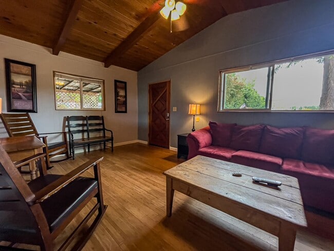 Building Photo - Arnold House