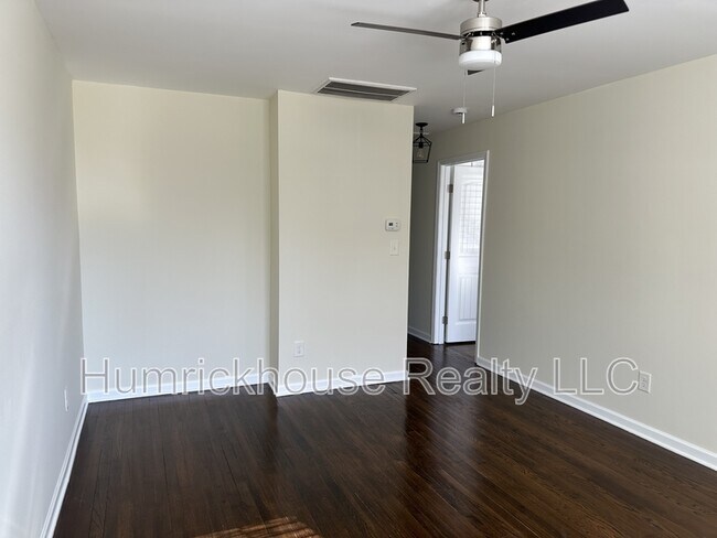 Building Photo - 5225 Valley Stream Rd