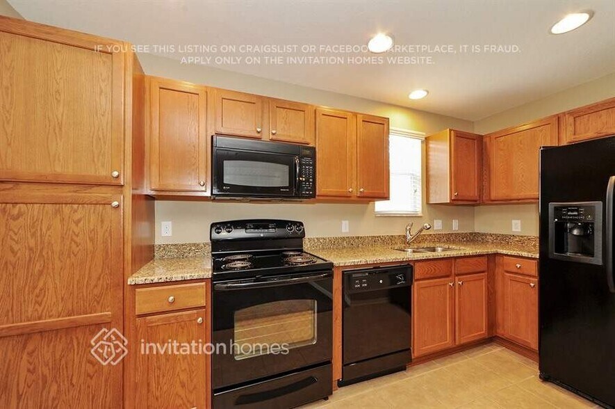 Building Photo - 5949 Beaconpark St