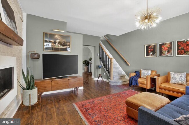 Building Photo - 4315 Lauriston St