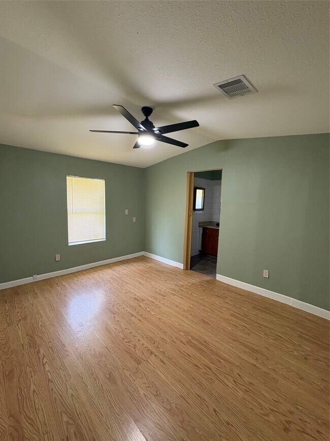 Building Photo - 17807 Dean Ct