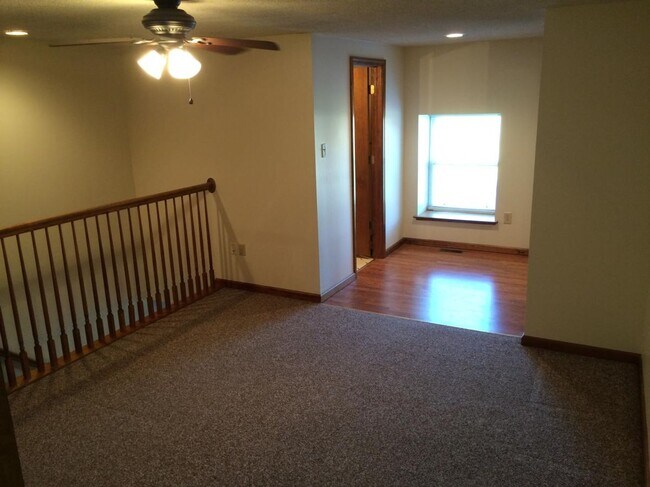 Building Photo - 2-Story, One Bedroom Loft Townhome AVAILABLE JUNE 2026 - Wernersville, PA