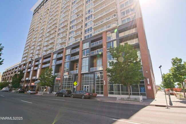 Building Photo - 255 N Sierra St