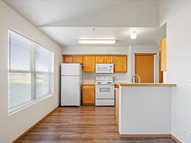 Building Photo - 6305F Chapel Hill Blvd