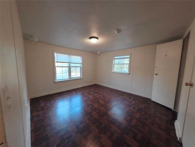 Building Photo - 1504 Citation Cir