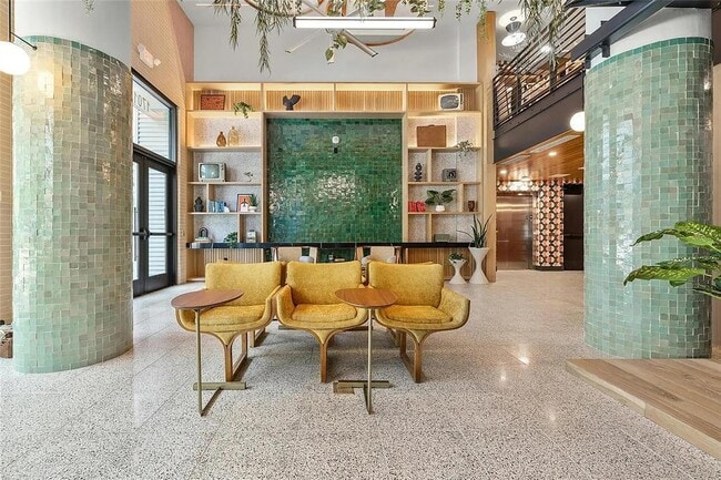 Building Photo - 1701 Simond Ave Ave