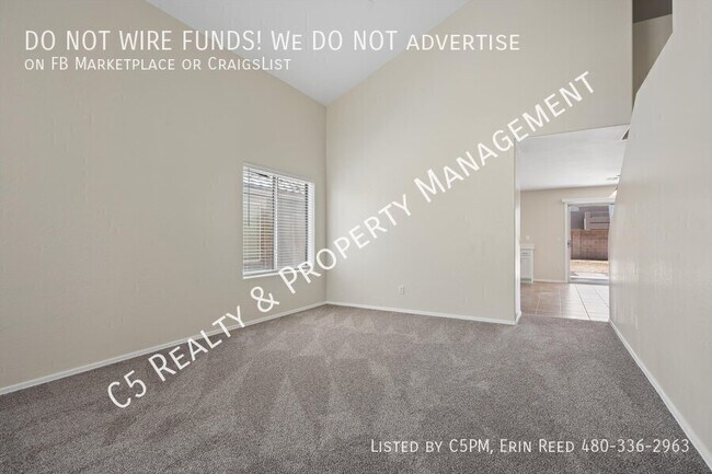 Building Photo - 3075 W Five Mile Peak Dr