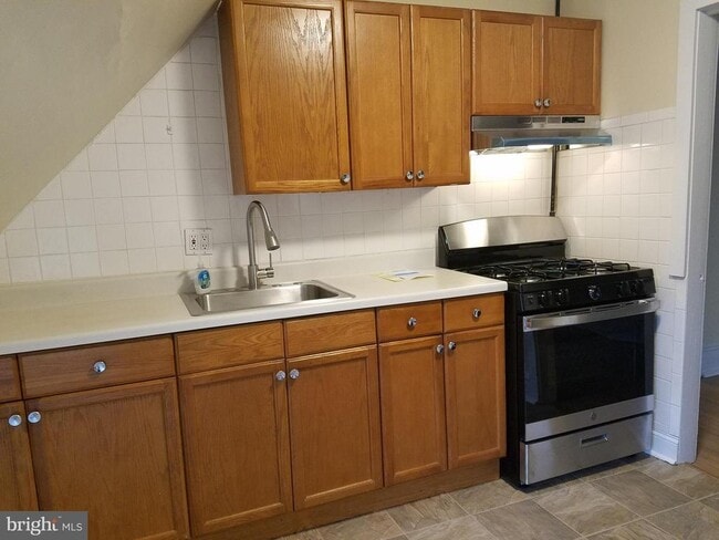 Building Photo - 508 N Swarthmore Ave