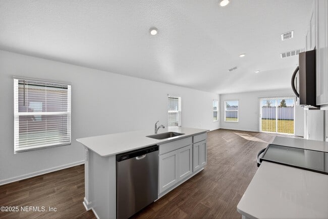 Building Photo - 1347 Little Heron Pl