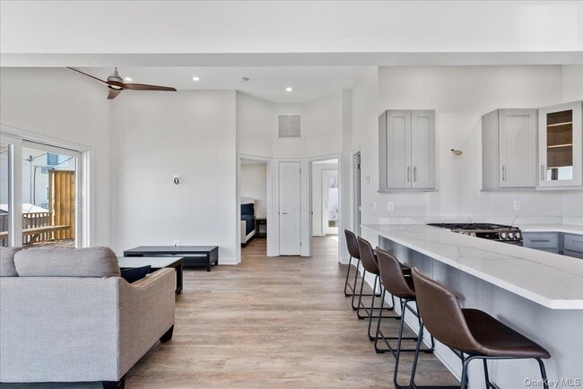 Building Photo - 73 W Tiana Rd