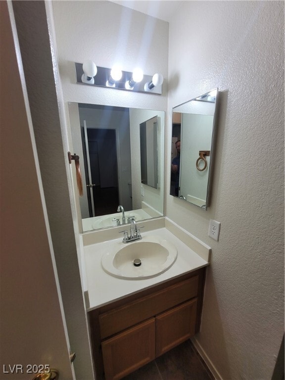 Building Photo - 2200 Highpointe Dr