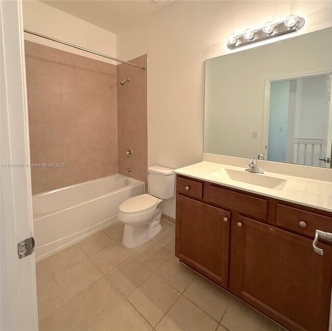 Building Photo - 4228 SW 166th Ct