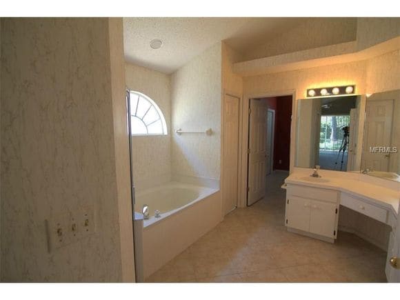 Building Photo - 8913 Breland Dr