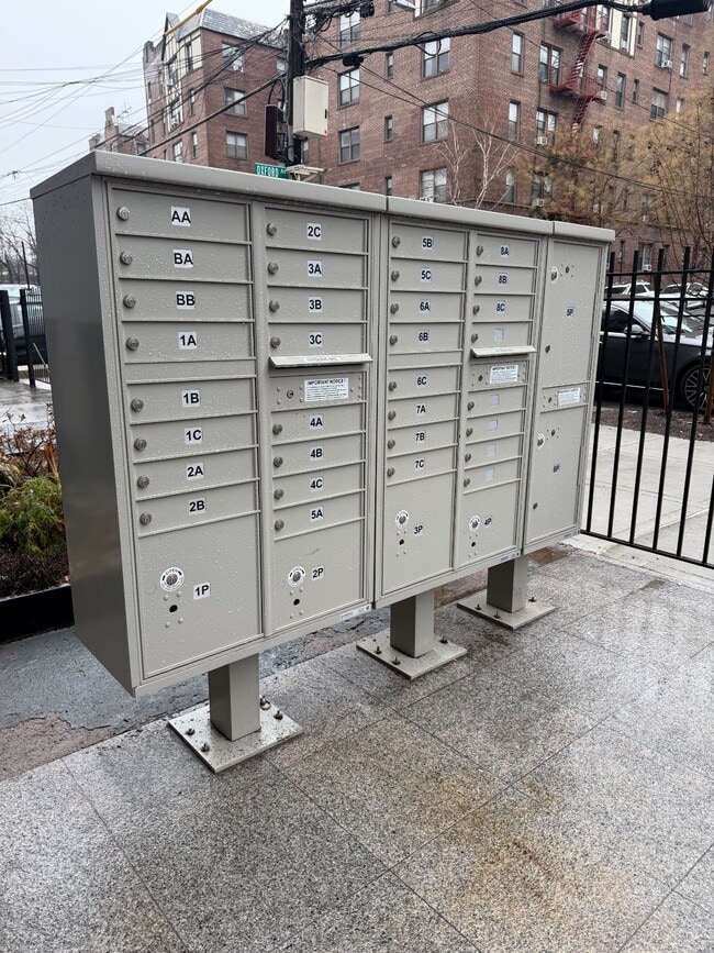 Building Photo - 3641 Johnson Ave